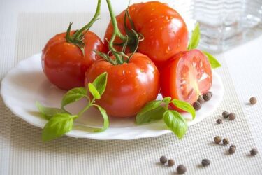 もうすぐ夏本番！トマトで美味しくカンタン紫外線対策始めませんか？