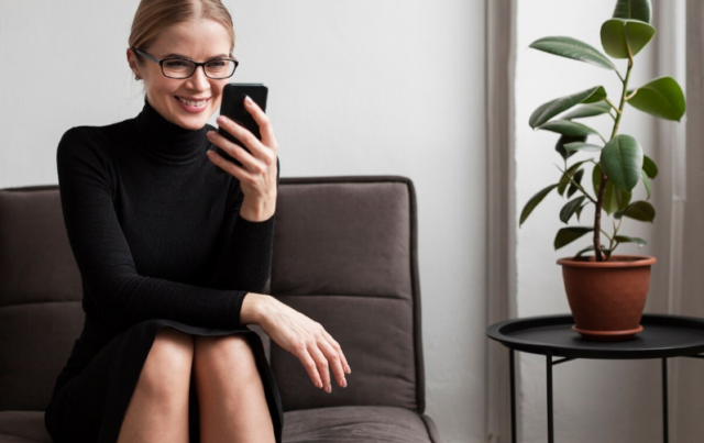 おうち専用メガネの選び方!ポイントや人気ブランドを知って快適なおうち時間を