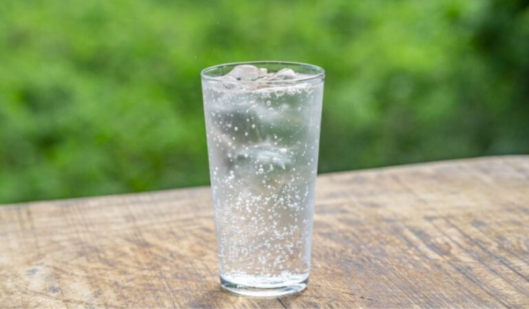 炭酸割りに人気のドリンク！カルピス・サントリー・キャプテン