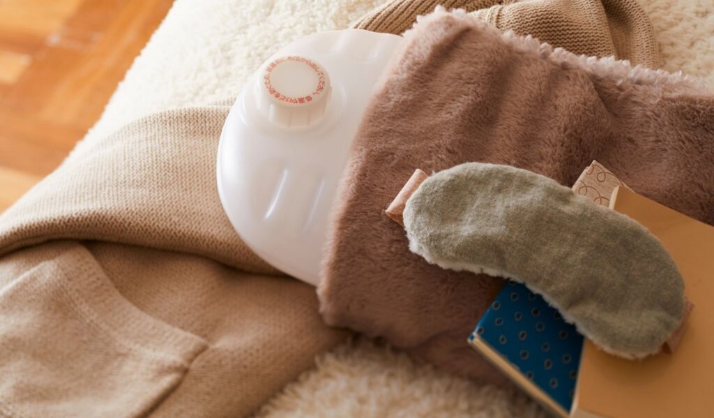 冬の冷えに悩む人必見!自宅で簡単に体を温める温活グッズ