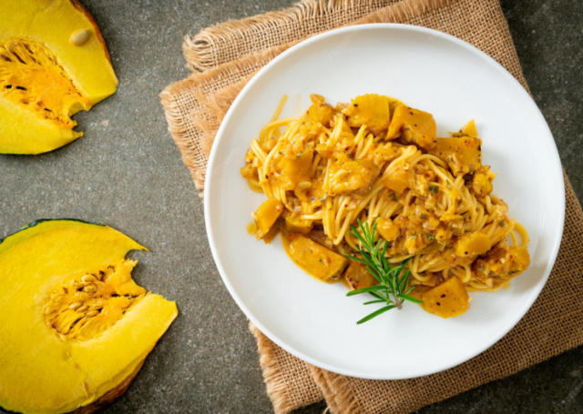 しっとりほくほくこの時期旬！かぼちゃを使ったお手軽レシピ【3選】