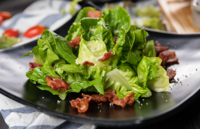 フライパンだけで豪華グルメが作れる！おすすめワンパンレシピ【3選】