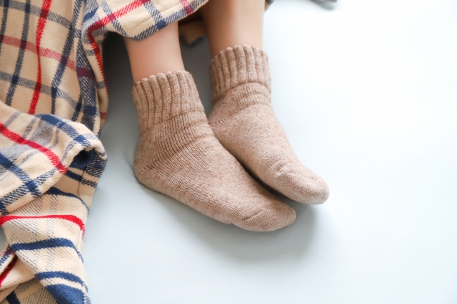 暖房にかかる電気代を節約したい方注目!電気を使わないあったかグッズでぬくぬく過ごそう